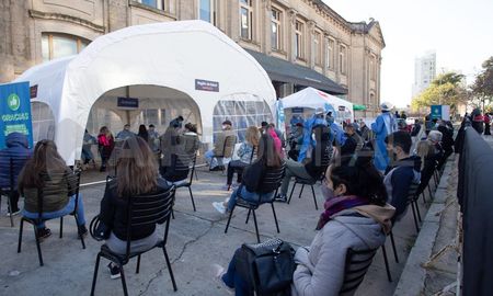 Entre sábado y domingo se efectuaron 1.267 hisopados, de los cuales 294 (el 23,2%) dieron positivo en coronavirus. Entre sábado y domingo se efectuaron 1.267 hisopados, de los cuales 294 (el 23,2%) dieron positivo en coronavirus.