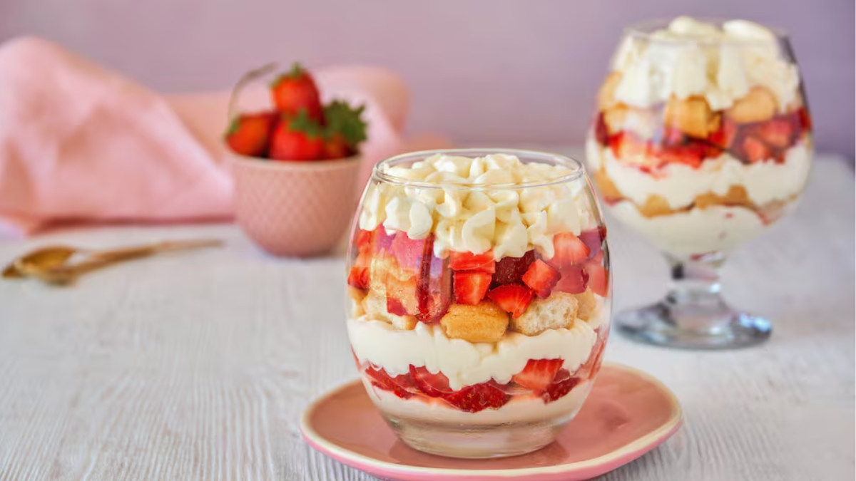 Trifle de frutilla la receta sencilla y rápida.