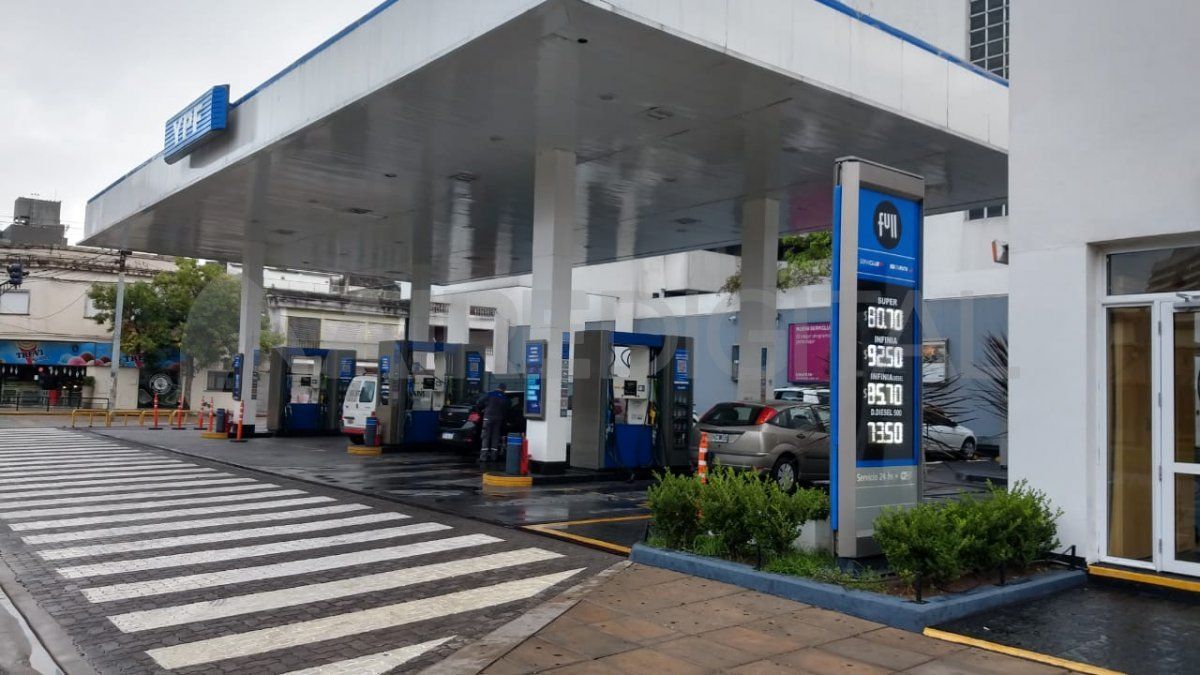 El aumento en el precio de la nafta de este lunes se vio registrado en los surtidores de Santa Fe.&nbsp;