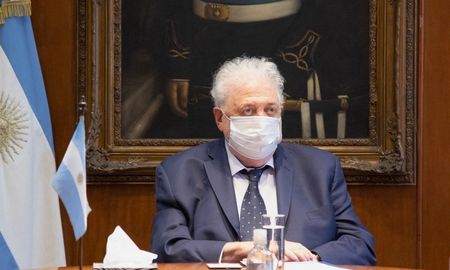 Ginés González García recibió seis denuncias por el momento. Ginés González García recibió seis denuncias por el momento.