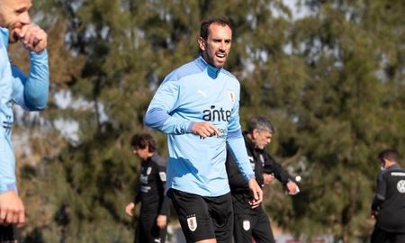 Diego Godín, capitán de Uruguay, pidió seguridad para disputar la Copa América en Brasil. Diego Godín, capitán de Uruguay, pidió seguridad para disputar la Copa América en Brasil.