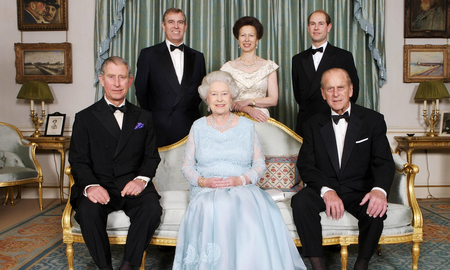 Los cuatro hijos de la reina Isabel están a su lado en Balmoral tras conocerse su mal estado de salud Los cuatro hijos de la reina Isabel están a su lado en Balmoral tras conocerse su mal estado de salud