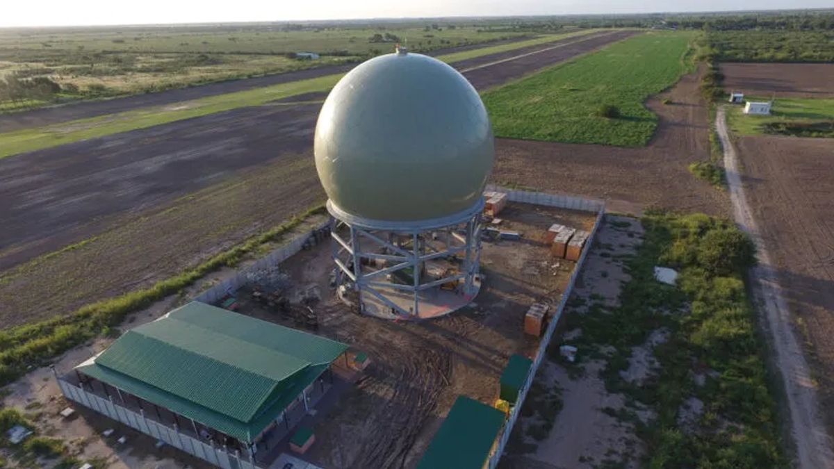 Un radar de la Fuerza Aérea Argentina funciona en Tostado desde fines de 2024. Un radar de la Fuerza Aérea Argentina funciona en Tostado desde fines de 2024.