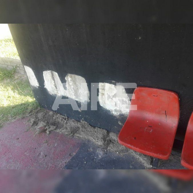 Robaron algunas butacas de los bancos de suplentes de la cancha auxiliar de Colón.