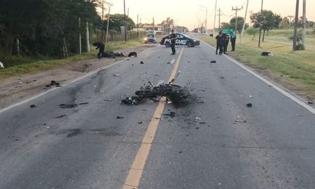 El accidente se produjo sobre la Ruta Nacional 11 a la altura del Aeropuerto de Sauce Viejo. El accidente se produjo sobre la Ruta Nacional 11 a la altura del Aeropuerto de Sauce Viejo.