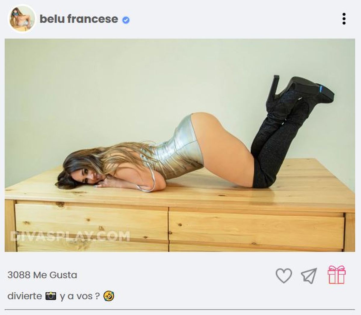 Belén Francese, impactante: se bajó los breteles de su mini vestido para  lucir su escote extremo