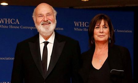 Rob Reiner y Michele Singer, una historia marcada por el cine y el amor. Rob Reiner y Michele Singer, una historia marcada por el cine y el amor.