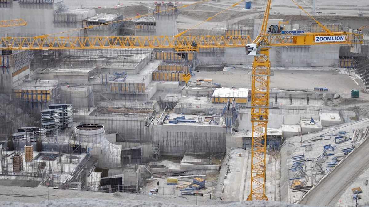 Represa Jorge Cepernic, Santa Cruz. Represa Jorge Cepernic, Santa Cruz.