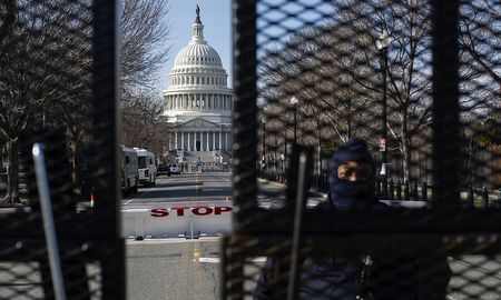 La seguridad en inmediaciones del Capitolio, reforzada tras el ataque de enero pasado y en vísperas de la asunción de Biden. La seguridad en inmediaciones del Capitolio, reforzada tras el ataque de enero pasado y en vísperas de la asunción de Biden.