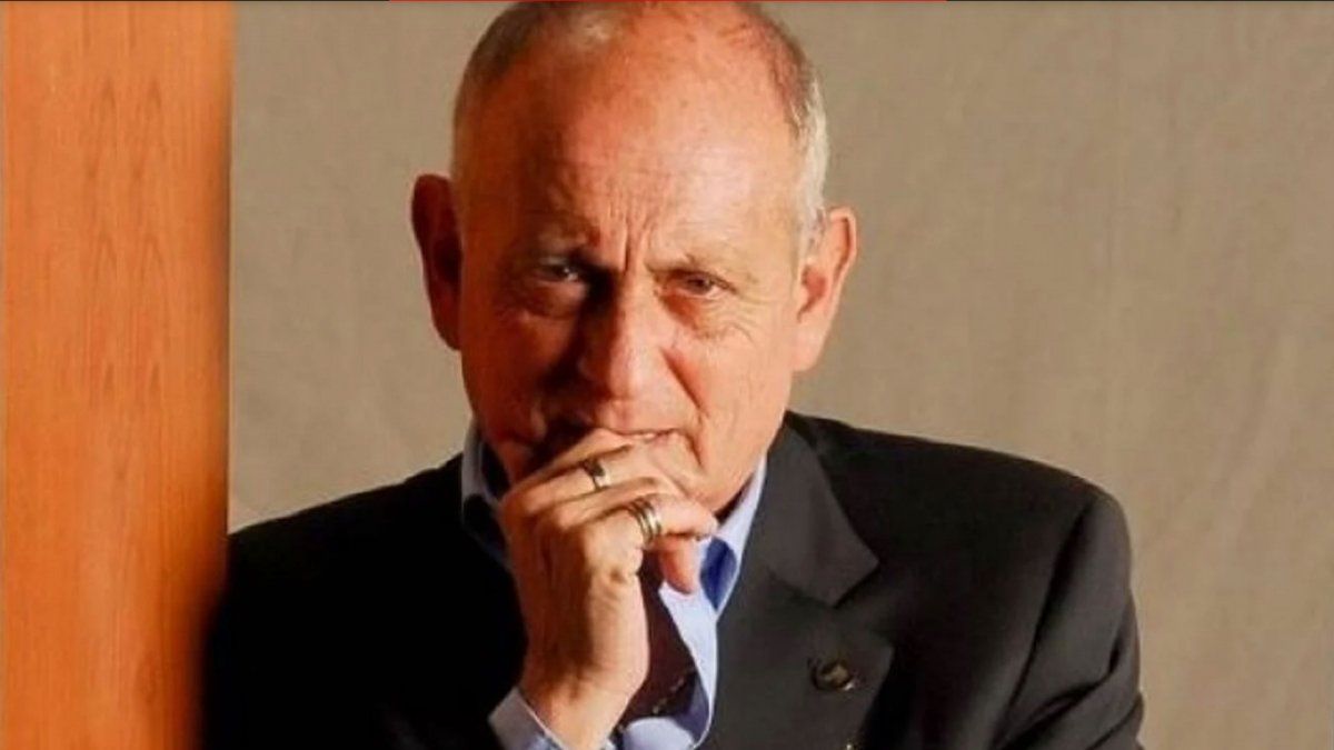 Chiche Gelblung se dio la vacuna china: "Duele" Chiche Gelblung se dio la vacuna china: "Duele"