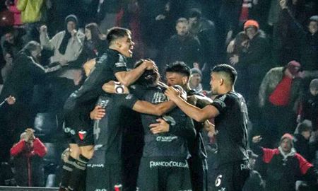 Colón ganó, goleó y gustó: 3 a 0 ante Estudiantes de Río Cuarto en el Brigadier López. Colón ganó, goleó y gustó: 3 a 0 ante Estudiantes de Río Cuarto en el Brigadier López.