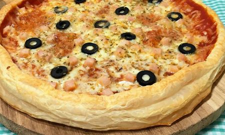 Todos los detalles para hacer pizza de la mano de Maru Botana. Todos los detalles para hacer pizza de la mano de Maru Botana.