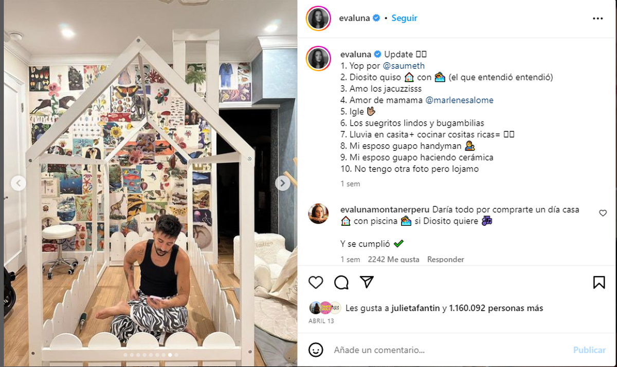 Una de las habitaciones de la casa de Camilo y Evaluna está decorada con muchas láminas y fotos.