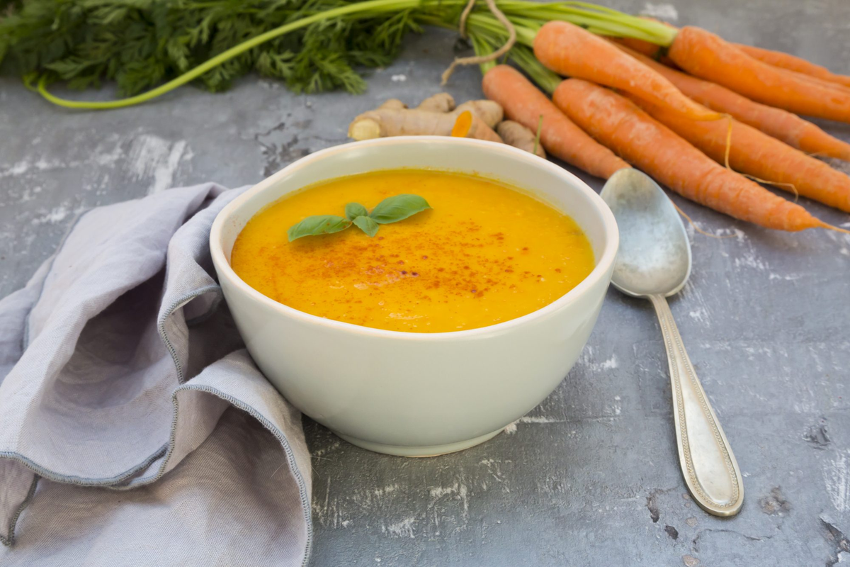 Cómo hacer sopa de zanahorias: la rica receta de Claudia Fontán