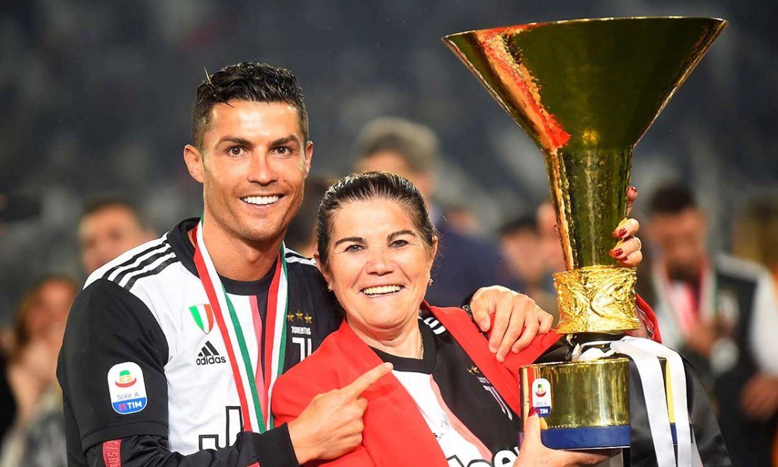 La madre de Cristiano Ronaldo sufrió un ACV