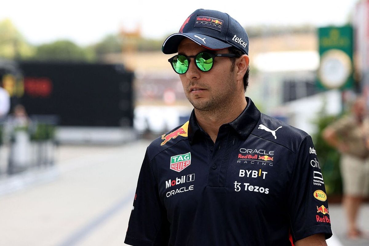 El neerlandés Max Verstappen compañero de equipo de Pérez se mantiene al frente de la clasificación de los pilotos con 258 puntos