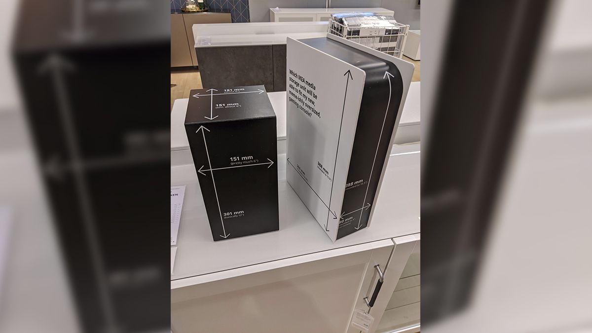 Las nuevas consolas son tan grandes que la tienda de muebles IKEA tomó una insólita medida