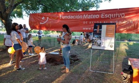 La fundación Mateo Esquivo conmemoró el día de la lucha contra el cáncer infantil con la presentación del proyecto Hamaca Naranja. La fundación Mateo Esquivo conmemoró el día de la lucha contra el cáncer infantil con la presentación del proyecto Hamaca Naranja.