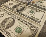 Ahorro inteligente: el sistema bancario busca captar los dólares fuera del circuito formal. Ahorro inteligente: el sistema bancario busca captar los dólares fuera del circuito formal.