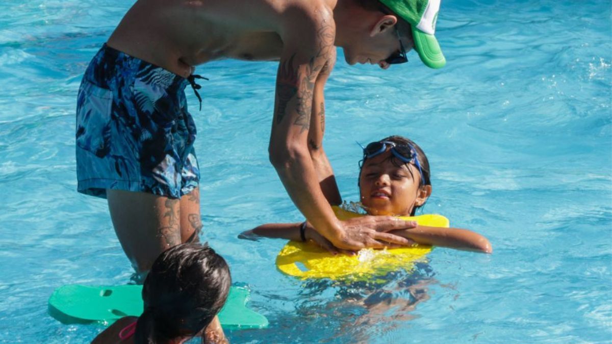 Colonia de vacaciones: pileta, sol y actividad f&iacute;sica requieren cuidados b&aacute;sicos y controles simples.