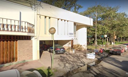 Las cuatro personas quedaron detenidas en la Seccional 11°, a pocos metros de la vivienda en la que intentaron ingresar. Las cuatro personas quedaron detenidas en la Seccional 11°, a pocos metros de la vivienda en la que intentaron ingresar.