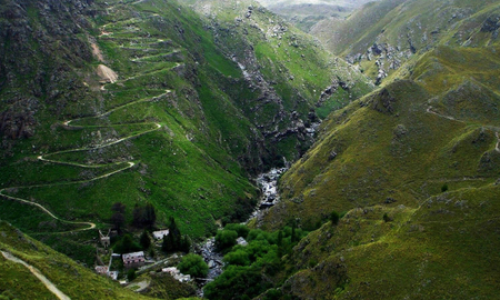 Pueblo Escondido, el destino ideal para recorrer entre las sierras. Pueblo Escondido, el destino ideal para recorrer entre las sierras.