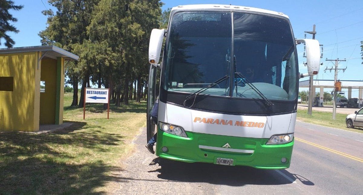 La empresa Paraná Medio le pidió disculpas a la familia de la nena varada en la ruta 1. La empresa Paraná Medio le pidió disculpas a la familia de la nena varada en la ruta 1.