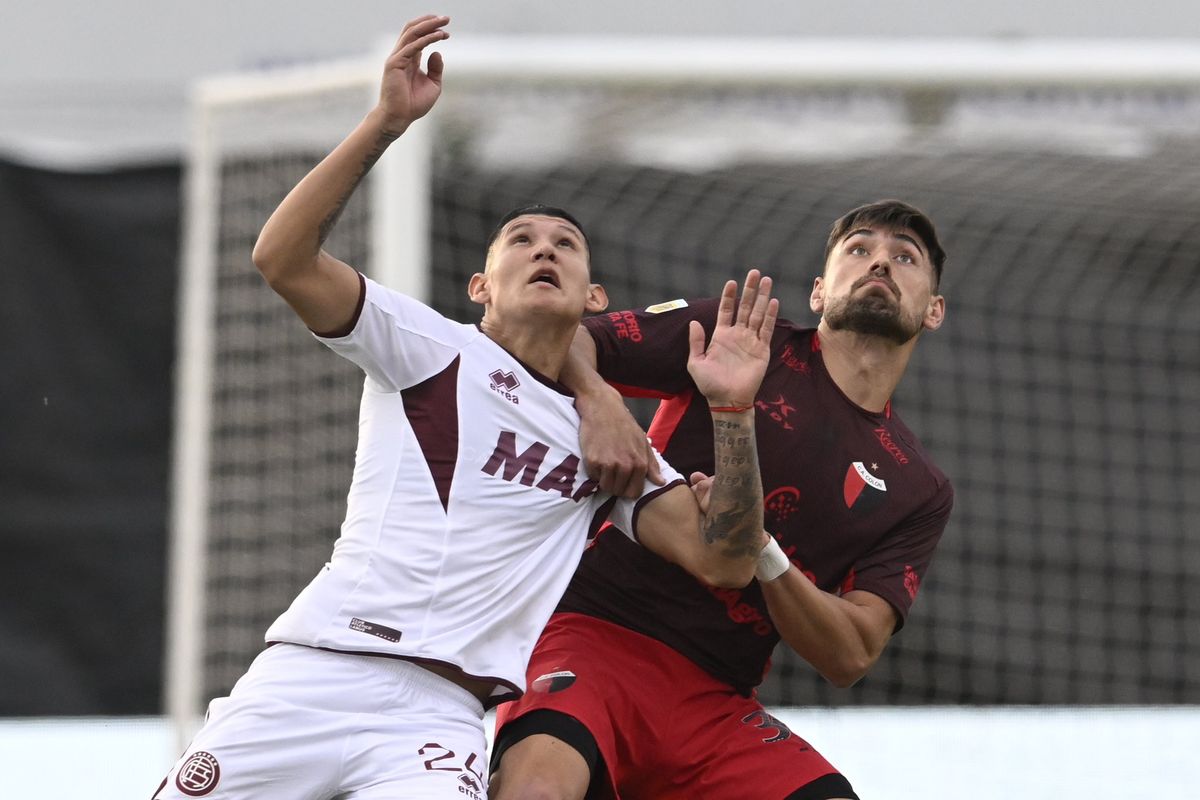 Colón y Lanús se enfrentaron por los 16avos de final de la Copa Argentina.