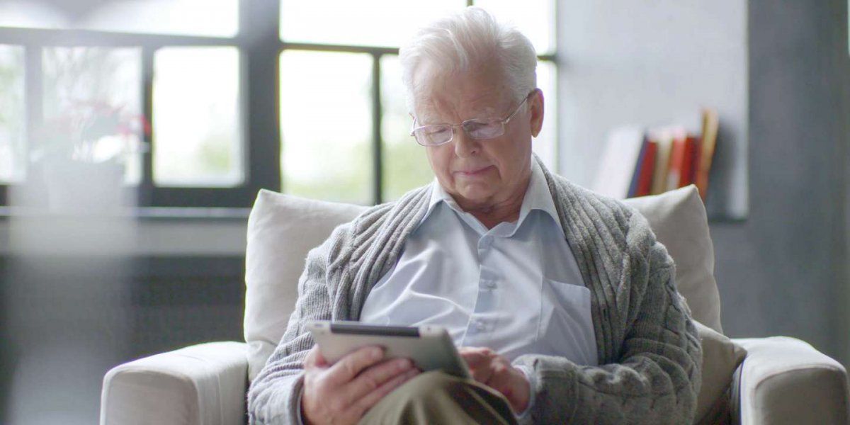 l uso de Zoom y la virtualidad durante la pandemia potenció la sensación de soledad en los adultos mayores