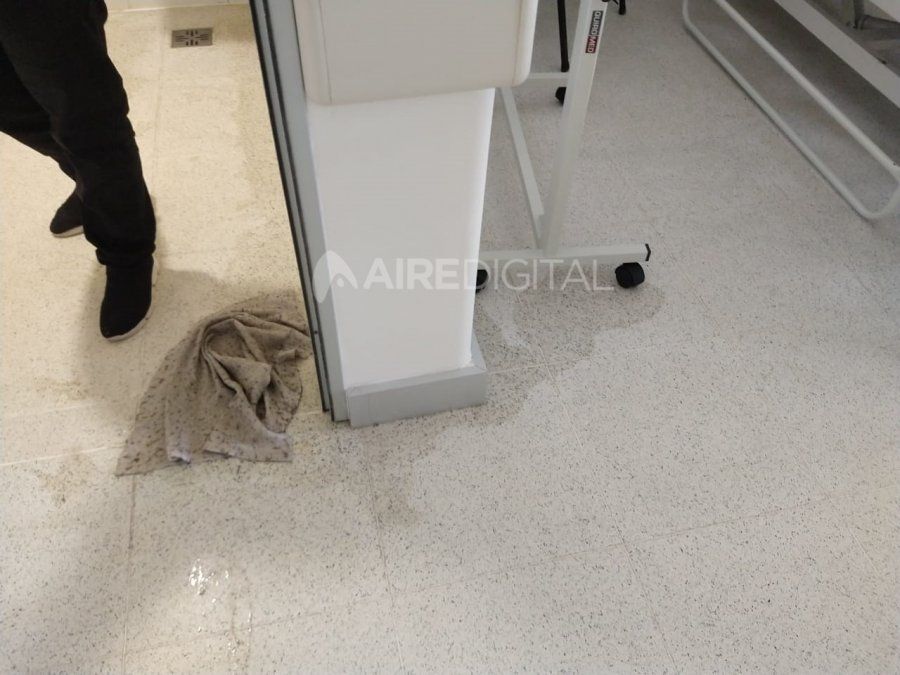 Se desbordaron los baños en la sala de Maternidad del nuevo hospital Iturraspe