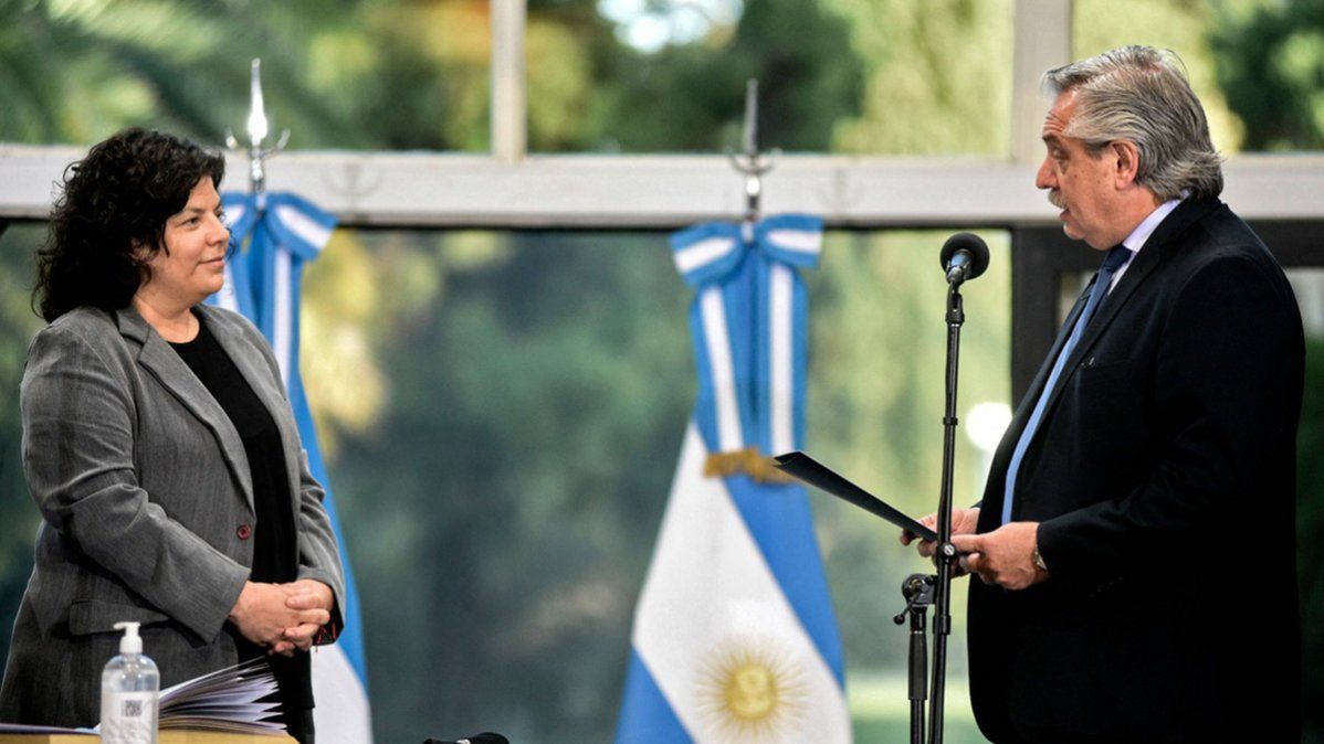 Carla Vizzotti juró este fin de semana como nueva ministra de Salud de Argentina, tras la renuncia de Ginés González García.