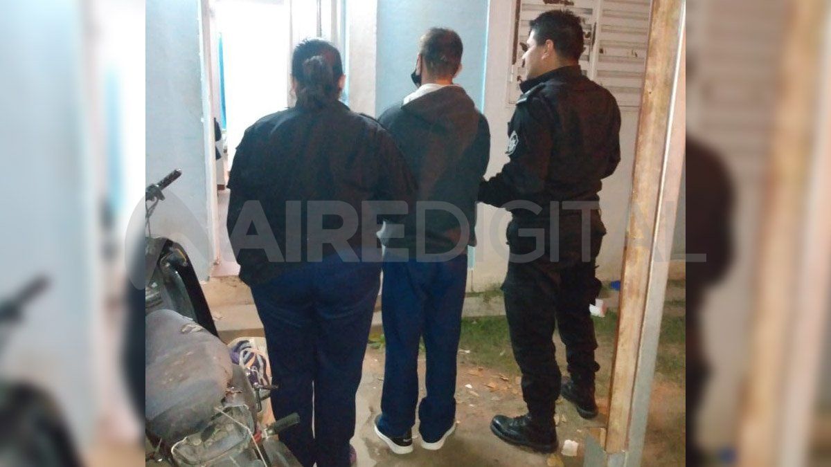 Oliva se entregó en la Subcomisaría 14 este lunes por la noche.