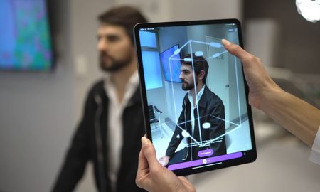 Con tecnología avanzada y tratamientos personalizados, Hair Recovery lidera una revolución en medicina capilar. Con tecnología avanzada y tratamientos personalizados, Hair Recovery lidera una revolución en medicina capilar.