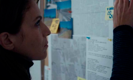 La cinta cuenta la historia de un caso real que conmocionó a Italia. El asesinato de Yara Gambirasio, de 13 años de edad, ocurrió a fines de 2010 en la pequeña localidad italiana de Brembate di Sopra. La investigación de lo ocurrido se extendió durante años hasta hallar al culpable. La cinta cuenta la historia de un caso real que conmocionó a Italia. El asesinato de Yara Gambirasio, de 13 años de edad, ocurrió a fines de 2010 en la pequeña localidad italiana de Brembate di Sopra. La investigación de lo ocurrido se extendió durante años hasta hallar al culpable.