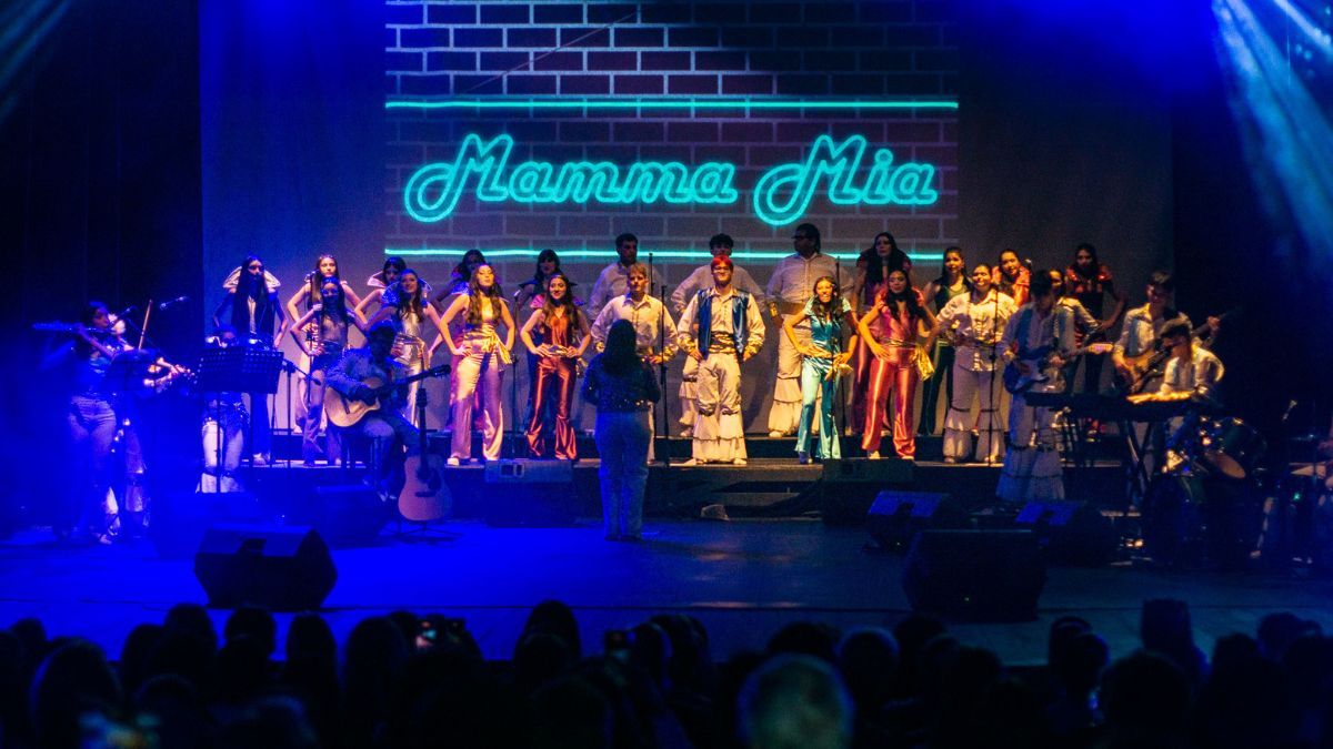 El valor de las entradas es de $20.000 y el show será en el teatro Ate Casa España. El valor de las entradas es de $20.000 y el show será en el teatro Ate Casa España.