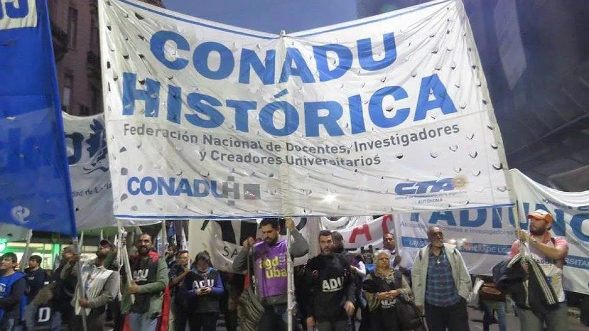 Paran los docentes universitarios y preuniversitarios nucleados en la Conadu Histórica. 
