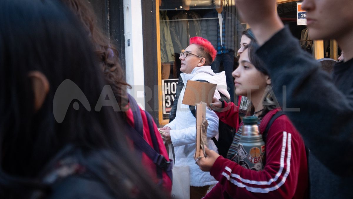 A pesar de los avances, muchas lesbianas aún enfrentan prejuicios en la atención ginecológica. A pesar de los avances, muchas lesbianas aún enfrentan prejuicios en la atención ginecológica.