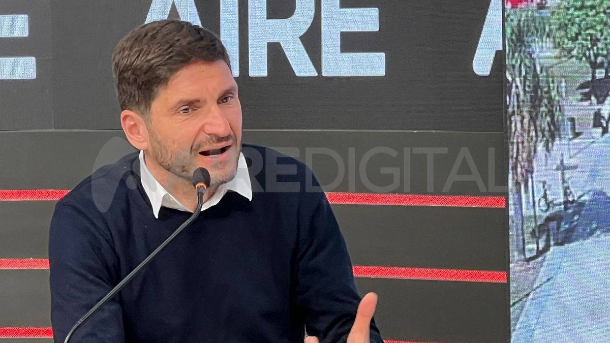 AIRE publicó hace poco más de un mes que ya estaba definida la integración de la primera línea del gabinete del futuro gobernador Pullaro. AIRE publicó hace poco más de un mes que ya estaba definida la integración de la primera línea del gabinete del futuro gobernador Pullaro.