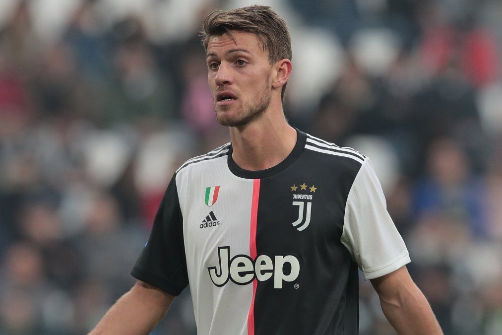 Daniele Rugani, de la Juventus, dio positivo por coronavirus