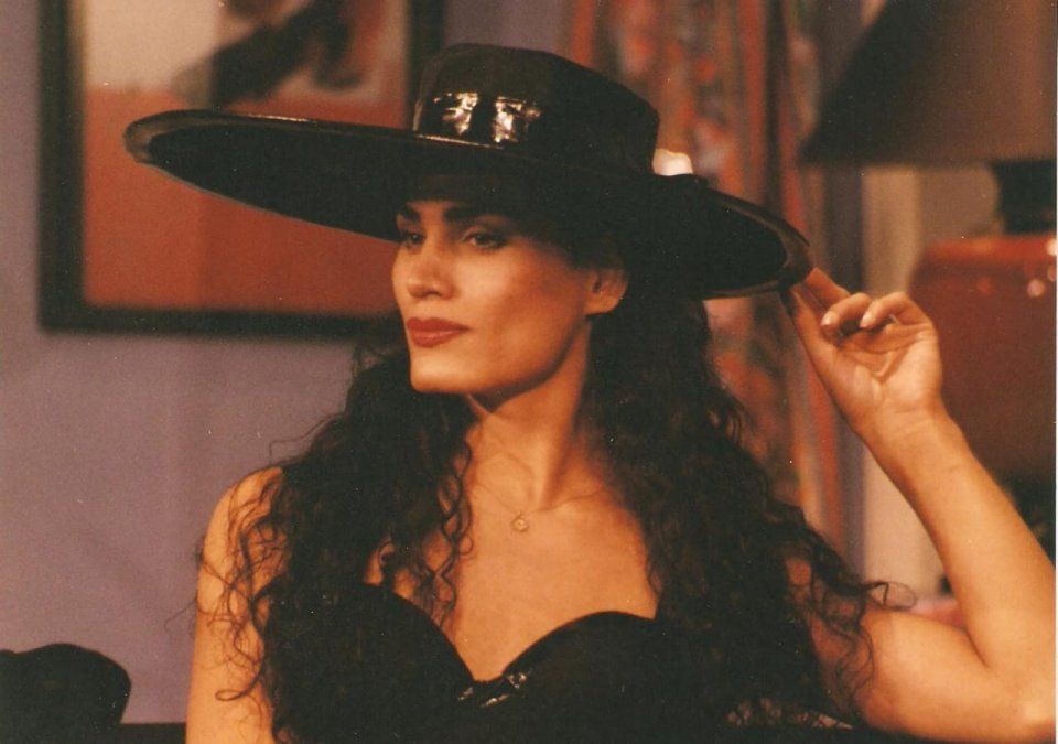 Cris Miró: Netflix está en negociaciones para hacer una serie sobre su vida.