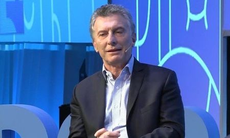 macri, ante los empresarios en el coloquio de idea macri, ante los empresarios en el coloquio de idea