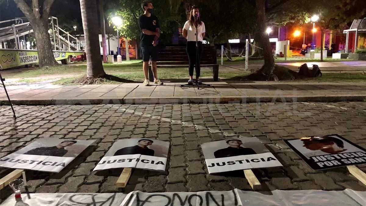 La familia de Santiago realizó varias marchas por 