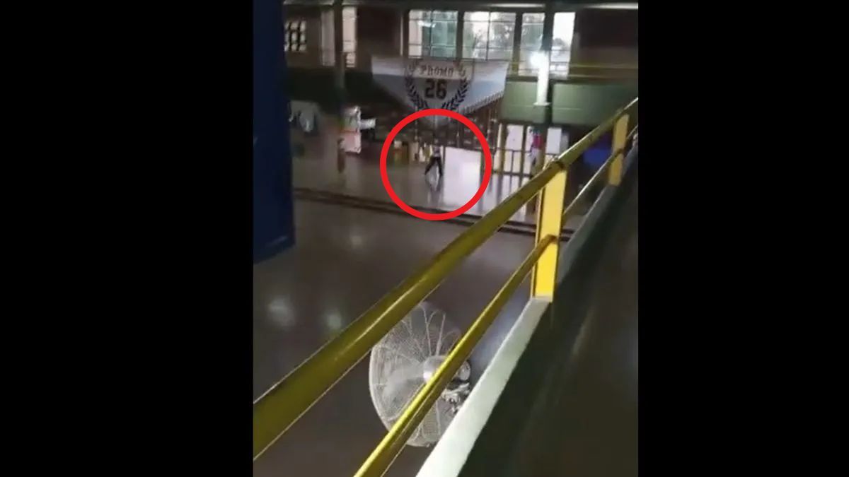 El momento del ataque en la escuela de San Cristóbal.