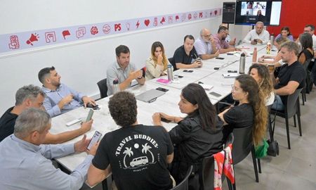 Advierten que la designación por decreto es una medida arbitraria. Advierten que la designación por decreto es una medida arbitraria.
