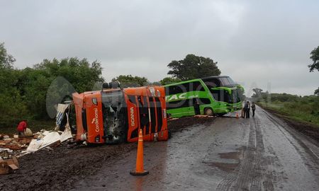 Doble siniestro durante la madrugada del miércoles sobre la Ruta Provincial 4, a la altura de Manucho. Doble siniestro durante la madrugada del miércoles sobre la Ruta Provincial 4, a la altura de Manucho.