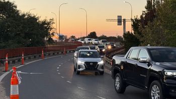 Tránsito cargado en el viaducto Oroño.&nbsp;