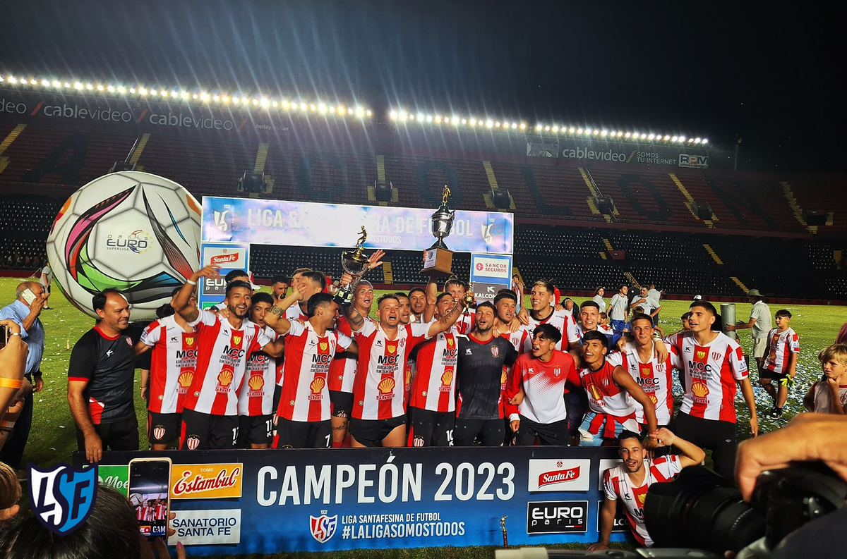 Colón de San Justo campeón de la Liga Santafesina. Foto: Liga Santafesina. Colón de San Justo campeón de la Liga Santafesina. Foto: Liga Santafesina.