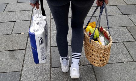 coronavirus: en ee.uu. haces un pedido a un restaurante y te llevan un regalo coronavirus: en ee.uu. haces un pedido a un restaurante y te llevan un regalo
