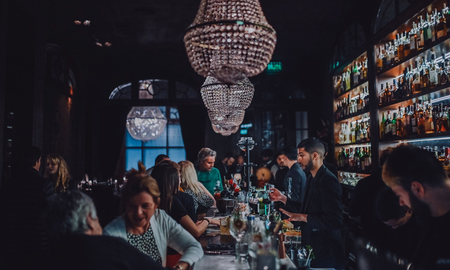 Mayoritariamente, se atribuye este “boom gastronómico y turístico” a la inflación que “quema” el bolsillo de los argentinos. Mayoritariamente, se atribuye este “boom gastronómico y turístico” a la inflación que “quema” el bolsillo de los argentinos.