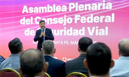 La ciudad de Rosario fue sede de la asamblea del Consejo Federal de Seguridad Vial, con la participación de todas las provincias y la Ciudad Autónoma de Buenos Aires. La ciudad de Rosario fue sede de la asamblea del Consejo Federal de Seguridad Vial, con la participación de todas las provincias y la Ciudad Autónoma de Buenos Aires.